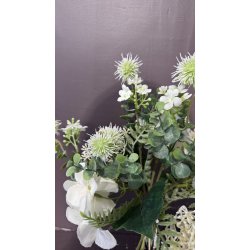 Hyadrangea bouquet green white 